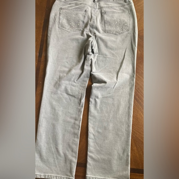 Ladies Size 8 Short Dream Jeanne’s by Quacker Factory Gray Denim W/Rhinestones - Picture 9 of 16